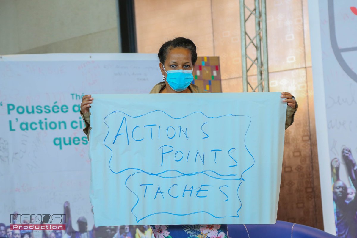 Upec_2020's tweet photo. Deuxième Edition de l' #UPEC
JOUR   3
Afrikki Global Mapping
Principalement axée sur le positionnement et le plan d'action d' @AAfrikki, comme en 2018, cette dernière activité de la deuxième édition s'est terminée par des workshops où les participant(e)s ont fait le diagnostic de https://t.co/ZtLXOMVbzg