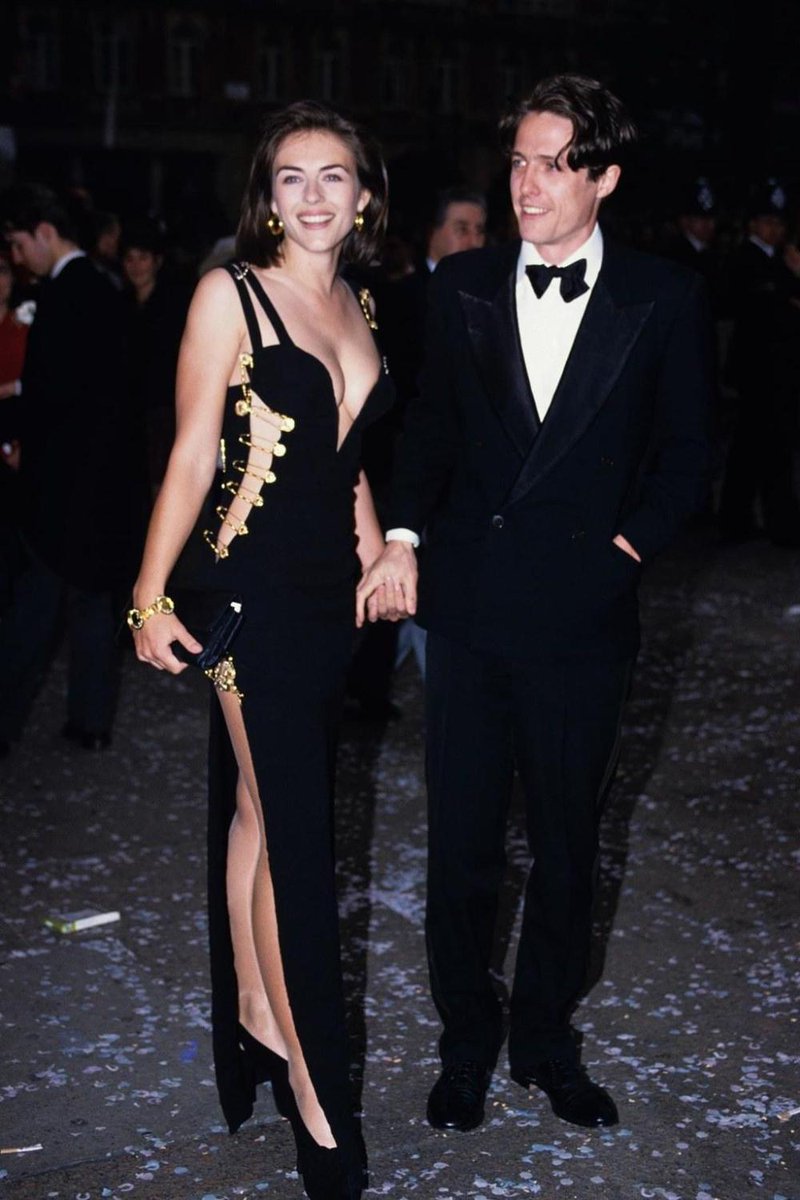 VogueFrance's tweet photo. It's hard to go wrong with a little black dress. Take inspiration from these iconic shots.
---> https://t.co/FMAutMygGE

© Getty Images https://t.co/RhY8uCE0rj