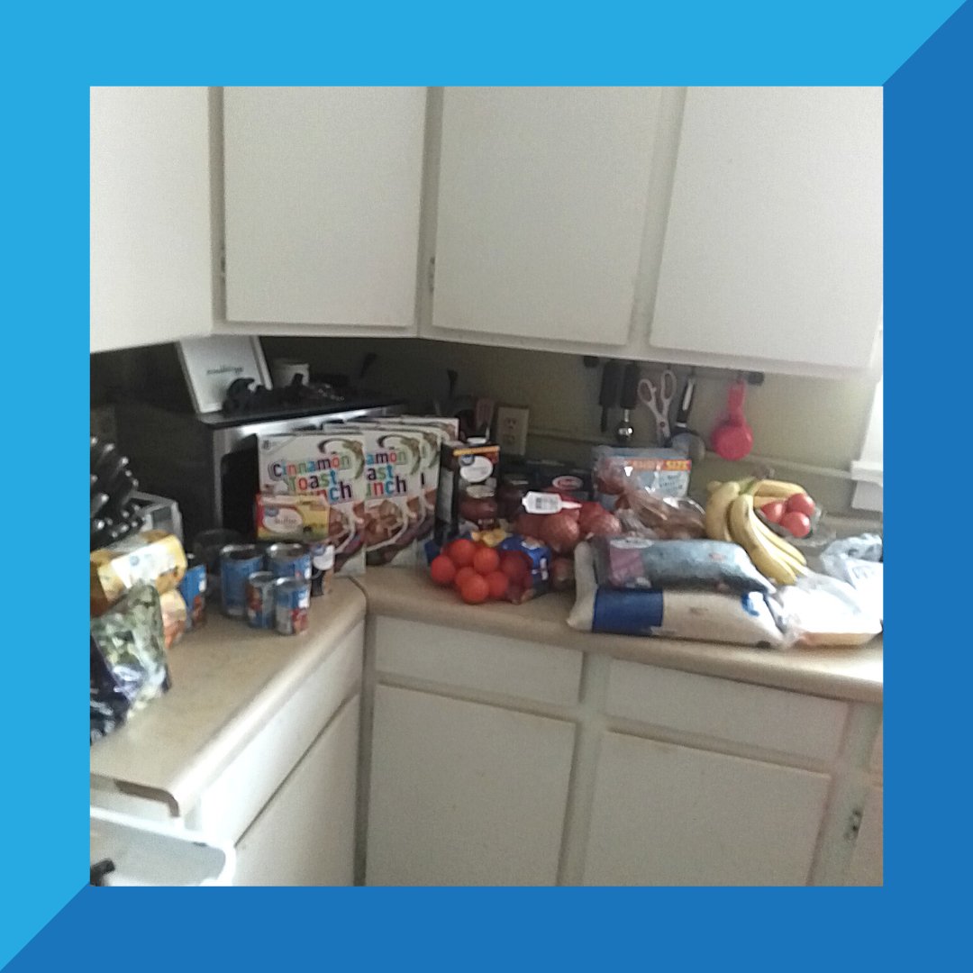 BeAMentorNow's tweet photo. Our community is AMAZING! One of our mentors, along with her class at MUSC, hosted a food drive and the results are INCREDIBLE! All the food shown in the picture plus $700 (wow!) went to one of our families, who are so thankful for this thoughtful gesture https://t.co/S6TlkgHPPx