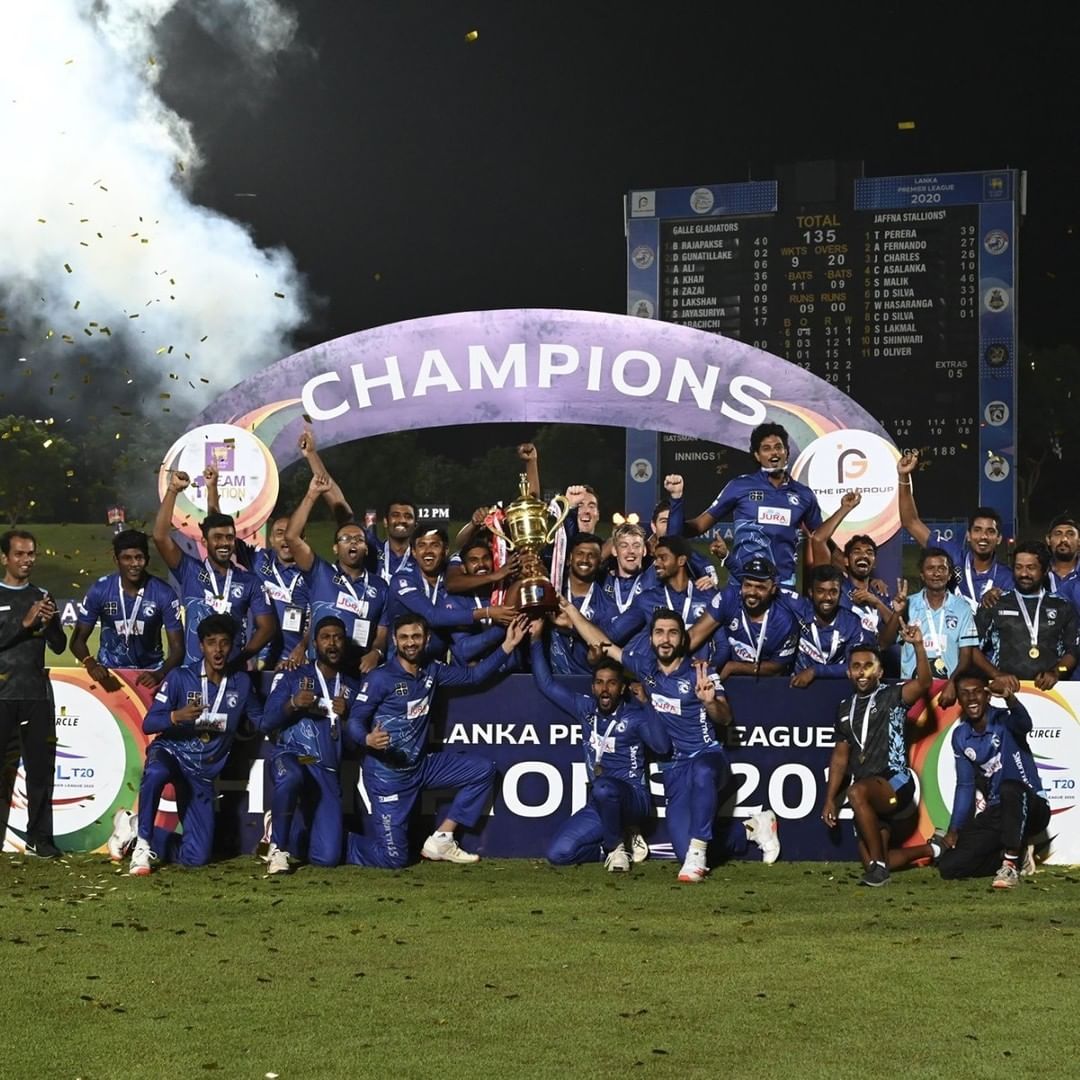 kkunalkhan's tweet photo. Jaffna Stallions defeated Galle Gladiators by 53 runs in the LPL 2020 final and become the maiden title holders of LPL - Lanka Premier League.🏆️👏🎉️🎊️🏆️ #JSvsGG https://t.co/n7UuEBhUKw