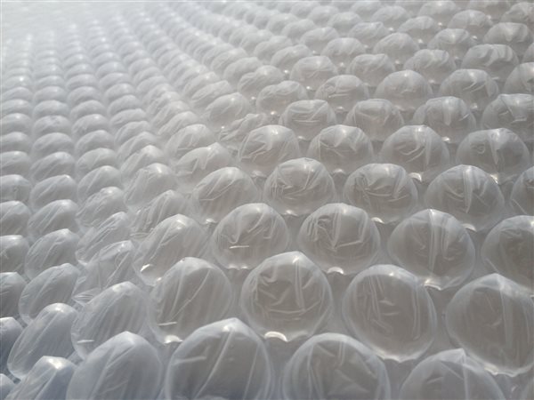 16. BUBBLE WRAPYou know your pupils dilated a little as soon as you looked at this image: