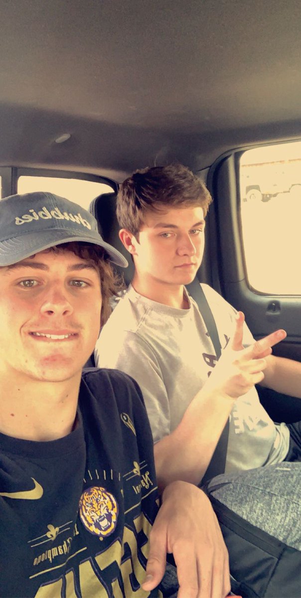 Christiansully8's tweet photo. Happy birthday bruv. Have a Gucci day man😡 @Bradynail https://t.co/RuH3nC5srQ