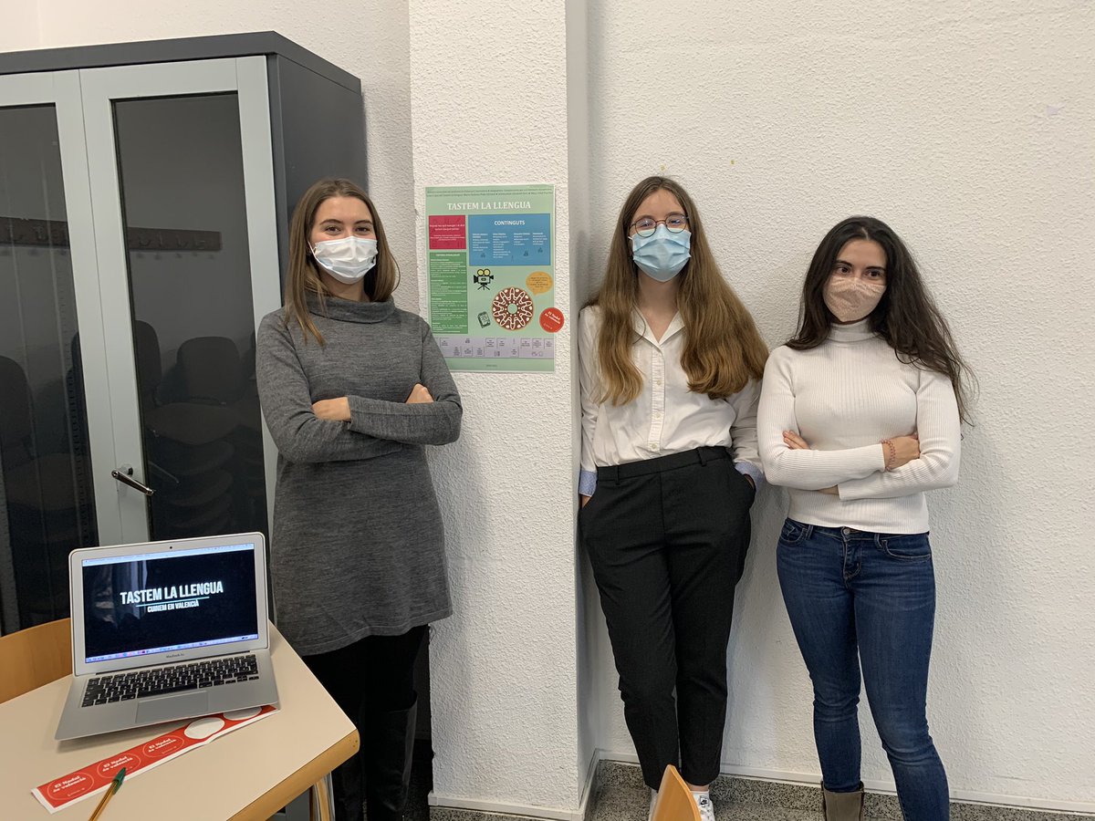 complementsUV's tweet photo. El grup @Tastemlallengua ha presentat una proposta interdisciplinar per a 2n d’ESO, amb una #videorecepta com a producte final. #textinstructiu #cascadereis https://t.co/0qIGPTp63Z