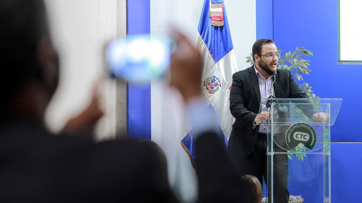 SuperateRDO's tweet photo. Con #Innovapp los @CTCRD envían un mensaje a los jóvenes dominicanos de que sus ideas tienen valor y este gobierno del presidente @Luisabinader está para apoyarlas. Para esta edición se contó con el apoyo de @BanreservasRD, @MIC_RD y el Programa Pre Aceleración #CreeBanreservas. https://t.co/SWvRzo0q59