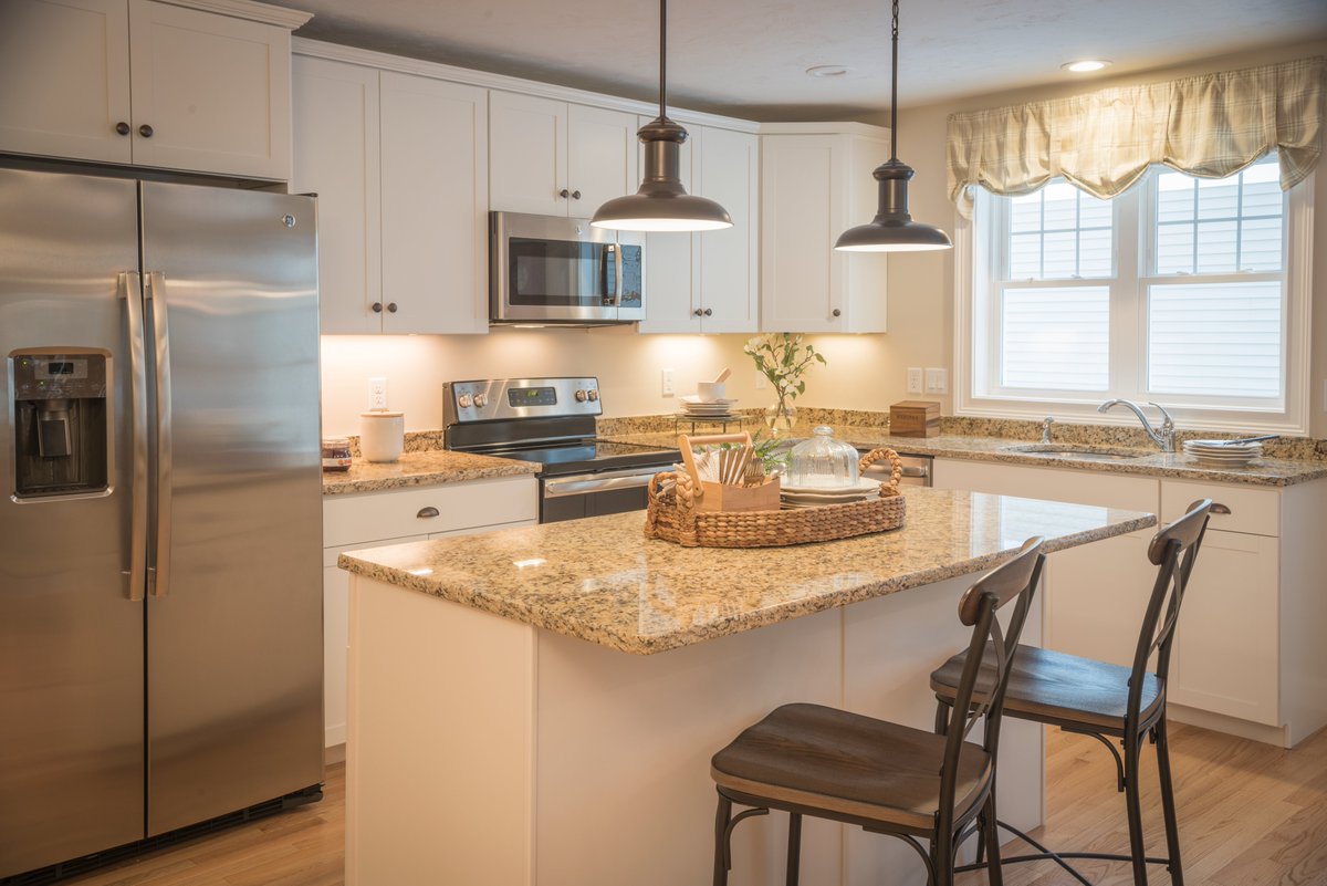 RedbrookHomes's tweet photo. Meet THE MAYFLOWER II: A 2 BR, 2 Bath + Study Ranch Style home located at 29 Bearberry Path, designed &amp; built by @hjstabile. Sip your morning coffee with a view of the cranberry bogs at sunrise! Move in as early as 6/2021: https://t.co/FShythZinV   

#Plymouth #HomeSweetRedbrook https://t.co/crjNDzUlfn