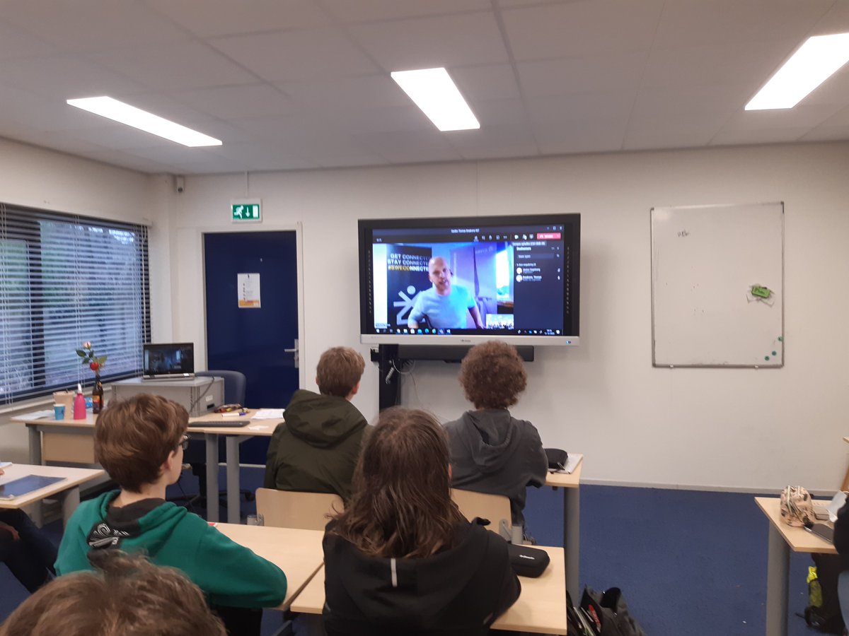 celeanum's tweet image. Bij het vak NLT (natuur leven technologie) in klas 4 leren de leerlingen over klimaatverandering. De heer Braaksma van @sweconederland gaf gister een gastles via Teams over wateroverlast. Superinteressant! Veel dank!