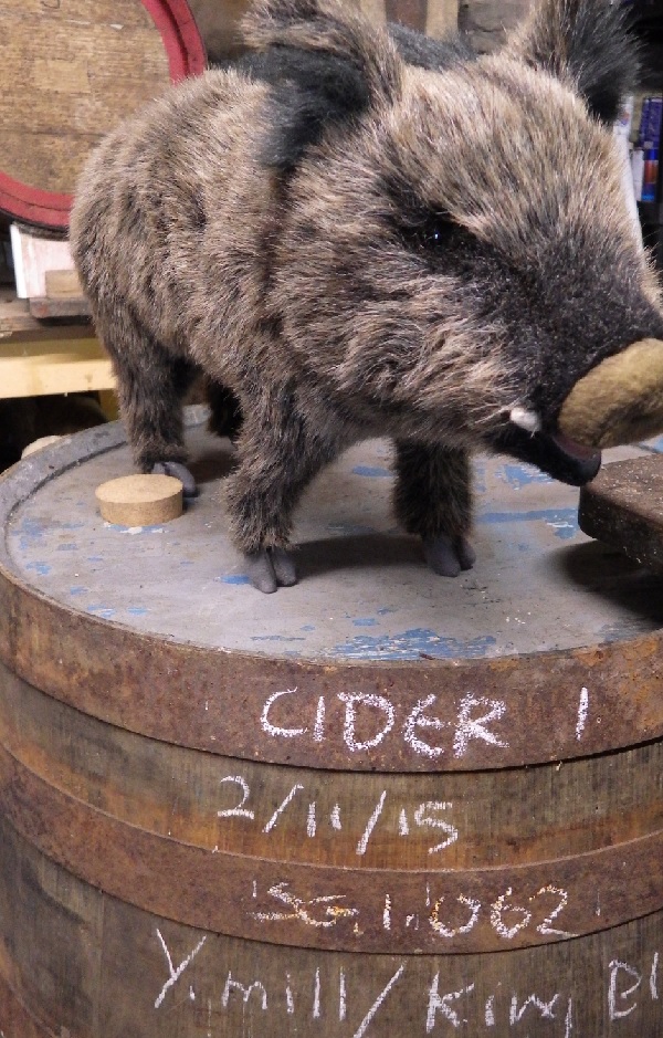 .....And if you'd like any of Coldwell Farm's extremely traditional #Cider or #Perry delivered,  just ask our friend Gill at #SwanBrewery