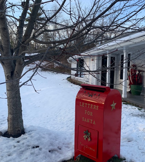 NETreeMasters's tweet image. Signs of the Christmas Season🎄at New England Tree Masters! Our letter to Santa🎅 mailbox next to our TREE🌳soon to be SNOW❄️covered! 
Stay SAFE &amp;amp; Well with pending Nor'easter! 
*Call 978-263-8005 for 24-7 Emergency tree service* 
#treeservice #Boxborough #ActonMA