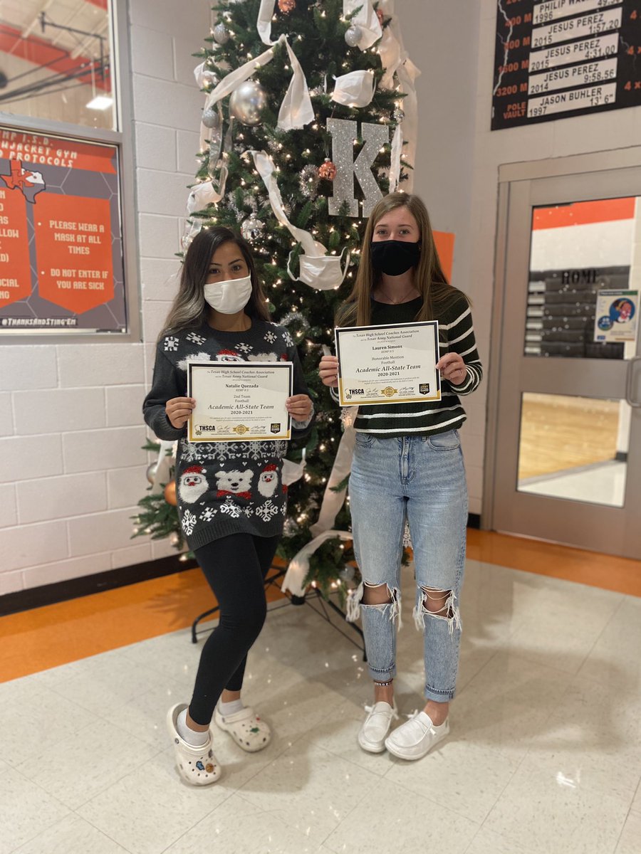 hollymcabshire's tweet photo. So proud of my Trainer Girls on getting Academic All-State honors!!! You know you love us! XOXO -Trainer Girls! 🧡🤍 @laurensimons_ @NatalieQuezad13 https://t.co/LQ9Mftyy9v