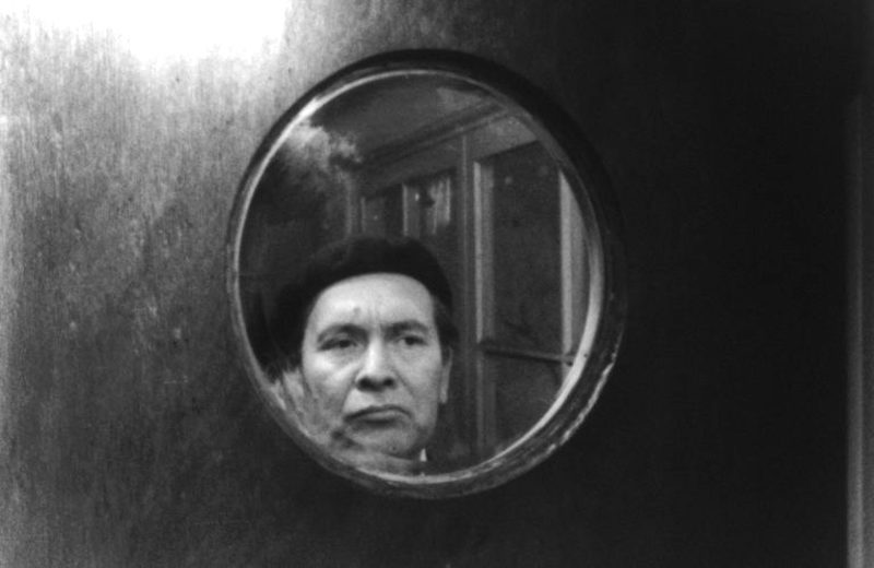 mutaciones_cine's tweet photo. Sarmiento ha recurrido a la lectura de labios y la atmosférica música de Jorge Arriaga para remontar el valiosísimo 'Tango del viudo y su espejo deformante'
🔗 https://t.co/sqWMdn0xMf
Especial #Documenta2020
@DocumentaMadrid https://t.co/yq4dQuCmTr