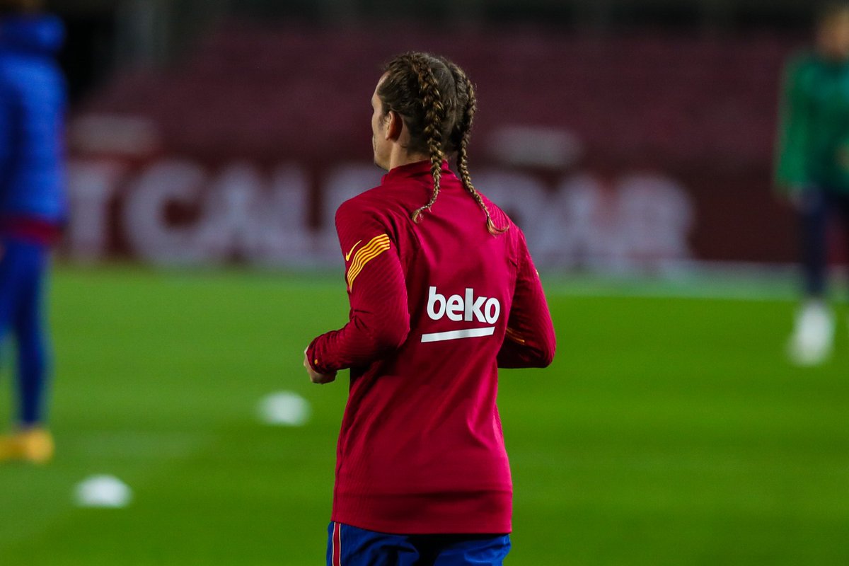 FCBarcelona's tweet photo. New look for Grizi! https://t.co/rol2JRFlTr