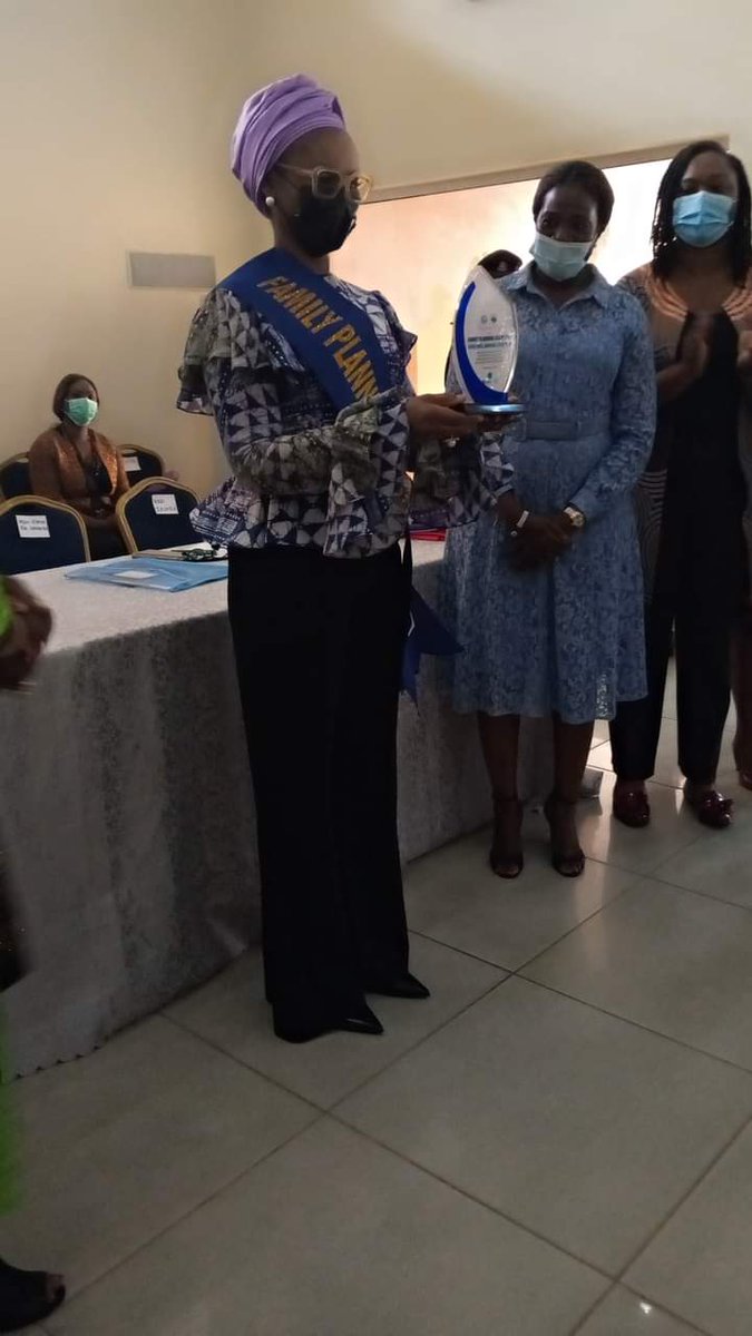 ogunphcboard's tweet photo. Presentation of award of Excellence to the Wife of the Governor,@MrsBAbiodun Mrs. Bamidele Abiodun for her immense contribution and support to #familyplanning efforts in the State by Miss @sophyzundu of #pathfinderint https://t.co/xsYDrjFxXF
