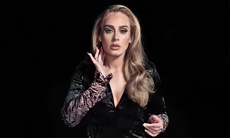 adelebrasilx's tweet image. 🚨 SÓ ACREDITO VENDO! Segundo o @HITSDD, Adele fará seu comeback no próximo #Grammys, que acontecerá em janeiro.