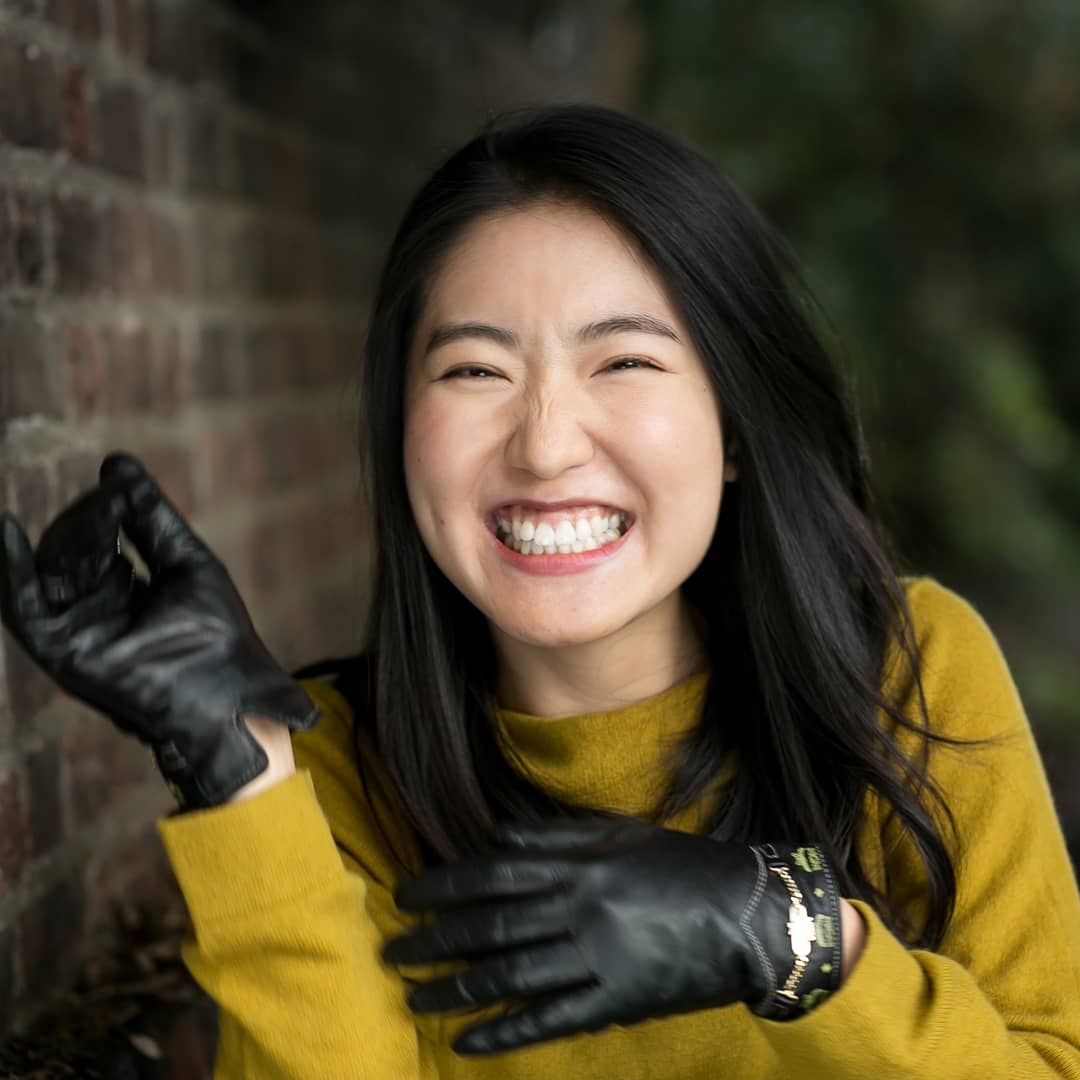 PhotosJevans's tweet photo. The gloves of joy! With Korean actor pianist Sohyun Park 😍
#headshots #portraits #actorheadshots #actorslife https://t.co/cNmw1nNUY1