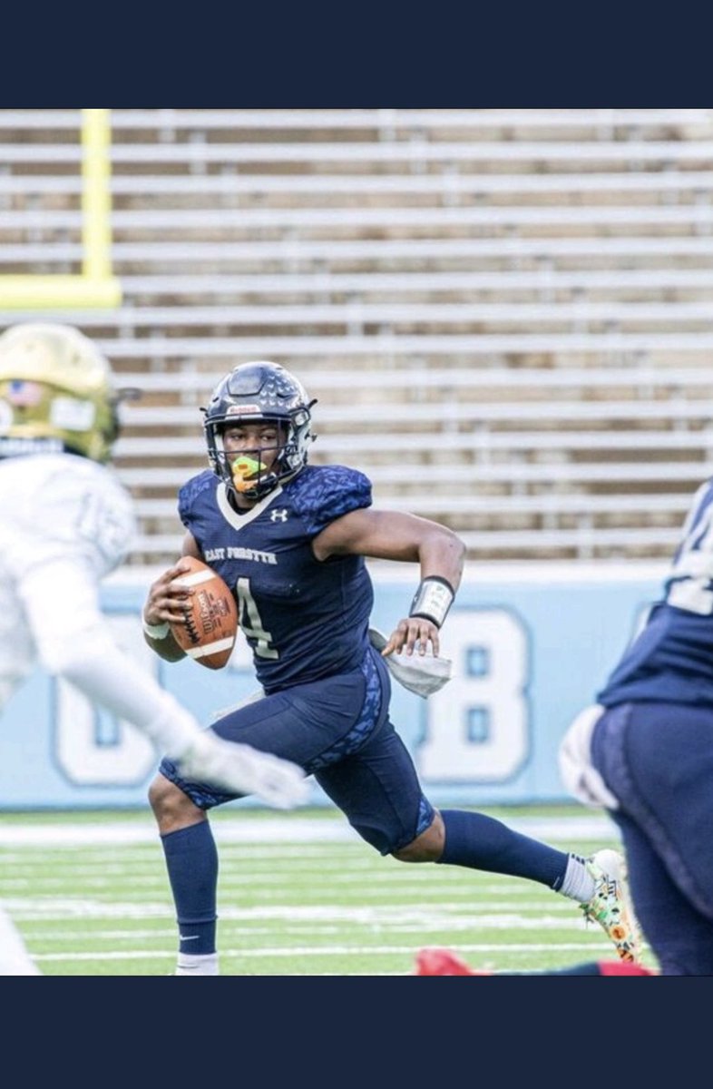 johnnysnowglob2's tweet photo. @JellyFamTy_4 i see you my guy congratulations @CoastalFootball is getting a born leader and a hell of a student athlete from a ram ๐ to a Chanticleer you been ready show the world ๐ what you been cooking ๐งโ๐ณ up son #thempeeweeboys #LongLivecash https://t.co/0h6crqjHe4