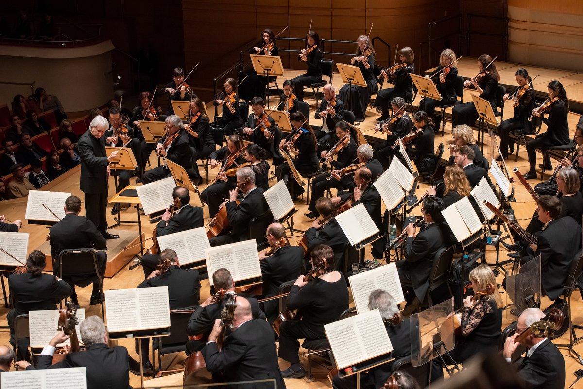 KCET's tweet photo. Join us tonight (Dec. 16) at 8 p.m. to watch #SouthlandSessions and celebrate Beethoven’s 250th birthday with Carl St. Clair and @PacificSymphony. #CreateWednesday https://t.co/Hl5fW8x8yQ