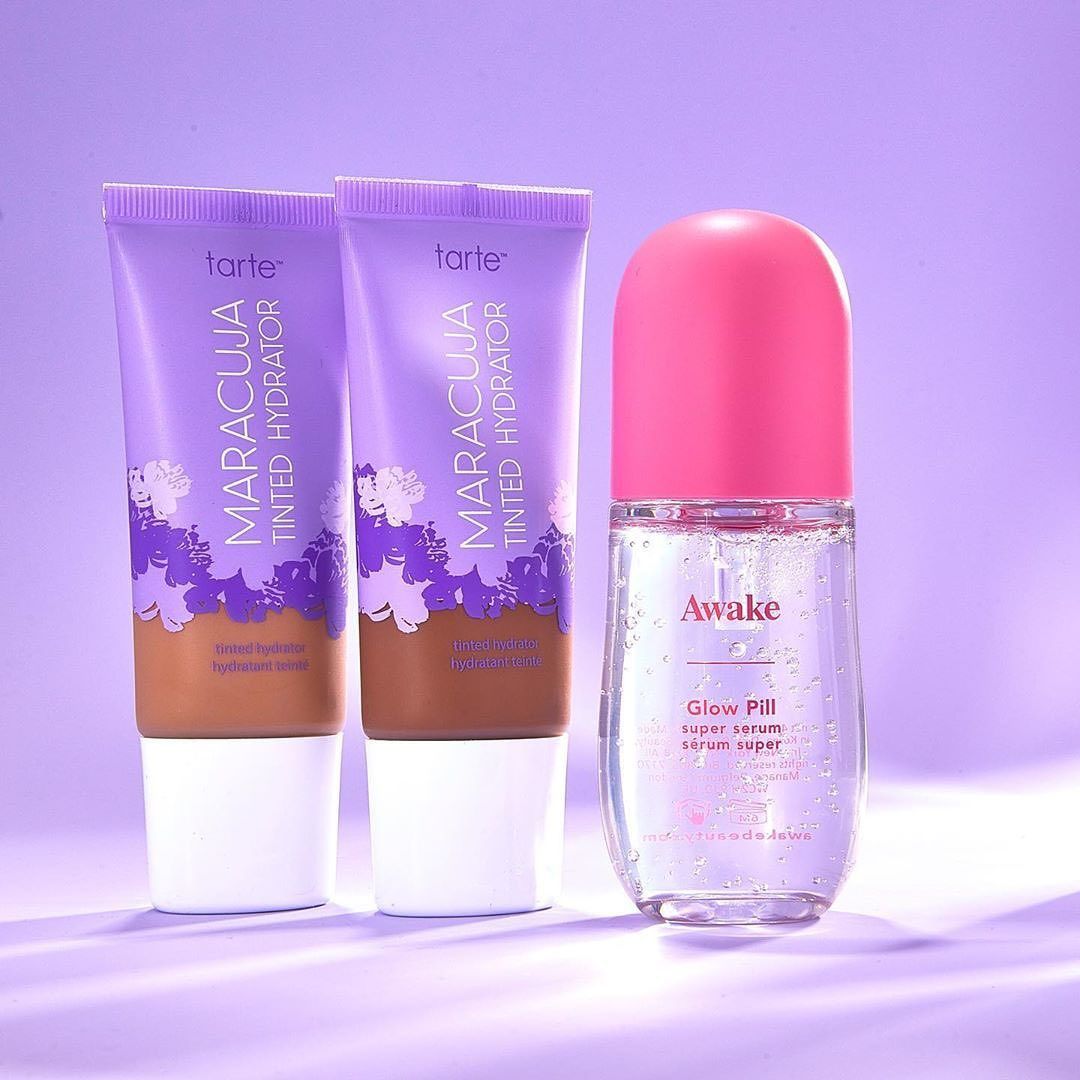 awakeskin's tweet photo. Our go-to for a healthy skin-like finish: Glow Pill vegan super serum + @tartecosmetics maracauja vegan tinted hydrator. The perfect combo for a daily dose of skin-hydrating vitamins &amp; a naturally radiant finish that looks &amp; feels like skin ✨ #bottledbeautysleep #awakebeauty https://t.co/3o2XU9dCRn