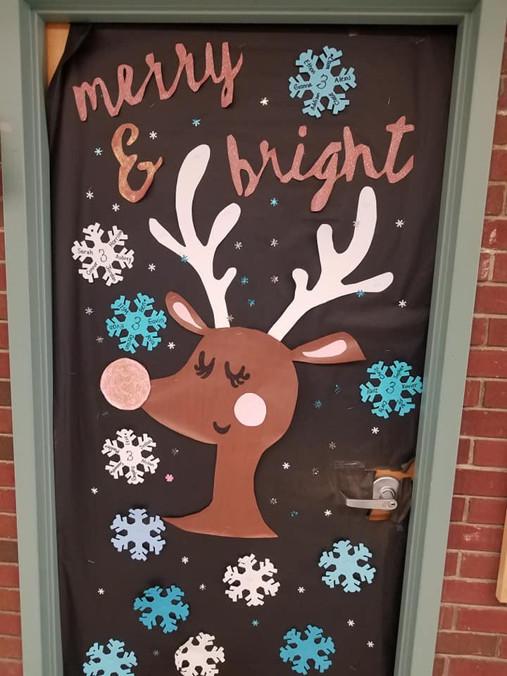PemSch_news's tweet photo. Mrs. Rossini captured many of the amazing and festive doors at NPES. Our staff is so creative and their dedication to creating that #TitanSpirit is amazing. #HolidaySpirit #WallsofOurHalls #LeadersinEducation https://t.co/icbceDfdCe