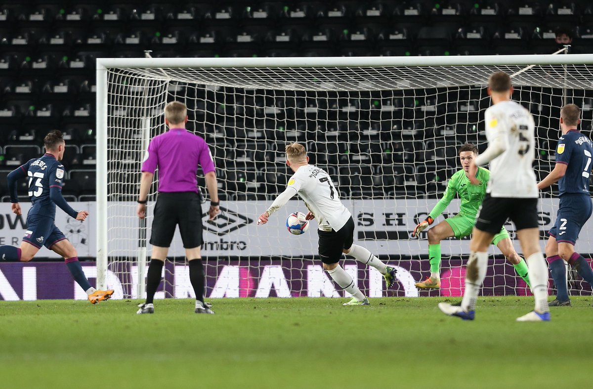dcfcofficial's tweet photo. @TheCurtisDavies πͺπ₯: π£ "Itβs a big win for us. Swansea are a very good team and to beat them, it shows where weβre at."
#DCFCvSCAFC https://t.co/sydY8taTRC