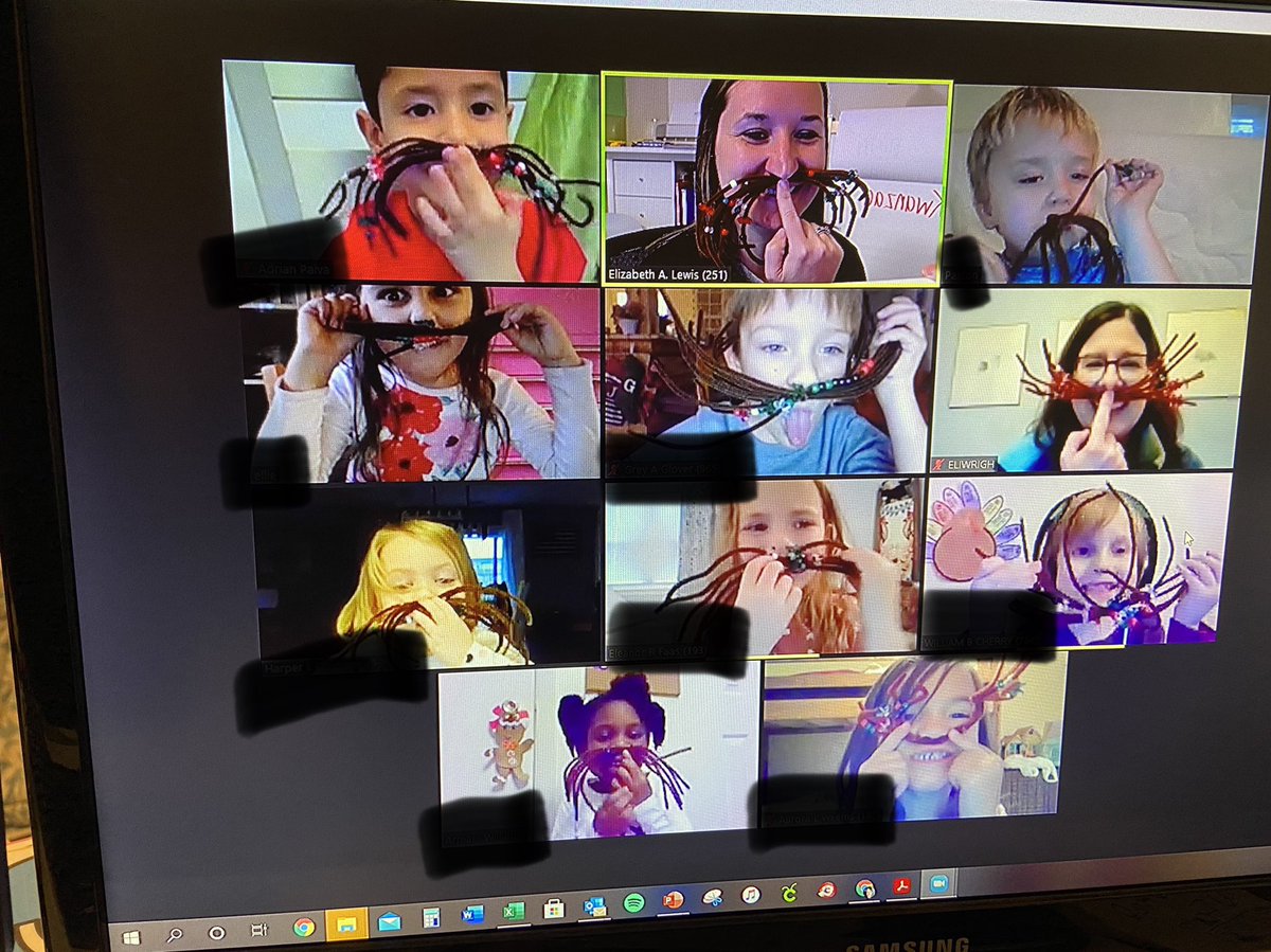 Mrs_LewisCFES's tweet photo. Oh how perfectly perfect! Today we read Mooseltoe and then all made our very own mustache! Even from home we’re still doing our fun Christmas crafts! 🎄❤️
@KingsGrantES @lolekelly #mooseltoe #christmacrafts #kindergarten https://t.co/vWGz8aUhBw
