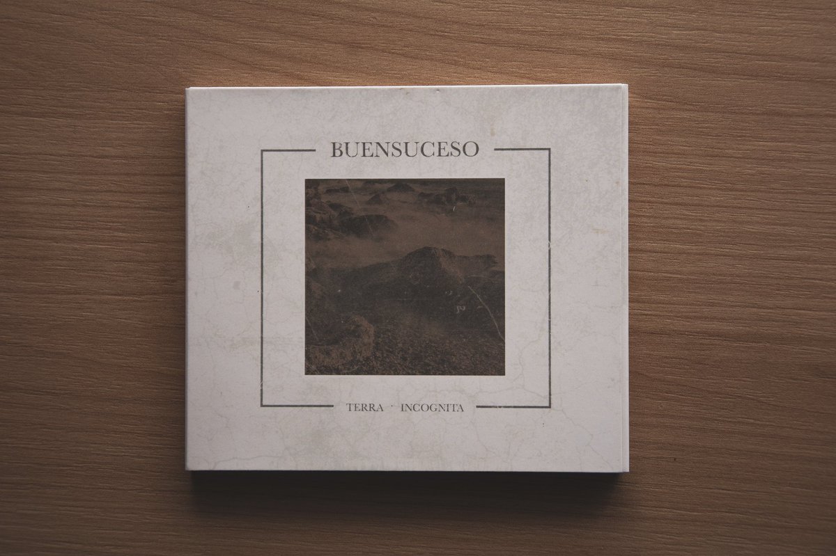 Buensucesomr's tweet photo. A punto de acabar el año y después de sacar nuestro álbum Terra Incognita, por fin nos hemos animado a lanzarlo en formato físico para todos vosotros. Podéis encontrarlo por 7€ + gastos de envío hasta 2021, en el enlace de nuestro perfil o por mensaje directo. https://t.co/Rus3JKmhZK