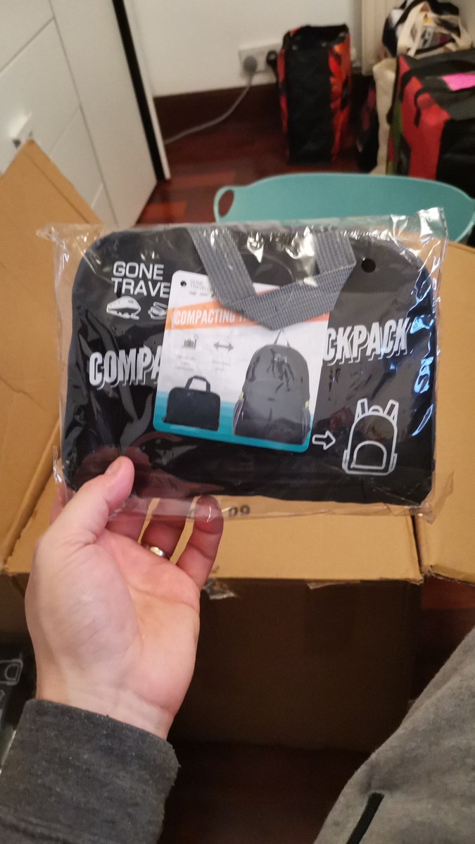 WrestleKind's tweet photo. Some more essentials that arrived today: 300 mini shower gels, 120 hand warmers, and lightweight waterproof backpacks! 

So far, we've been able to buy more than 1,000 essential items. Really proud of the wrestling community for coming together on this 💜😀 https://t.co/zoMqYX1hYI