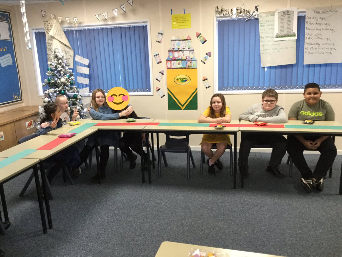 card_miss's tweet photo. We had a great Christmas party this afternoon! https://t.co/po1H8ObJw8