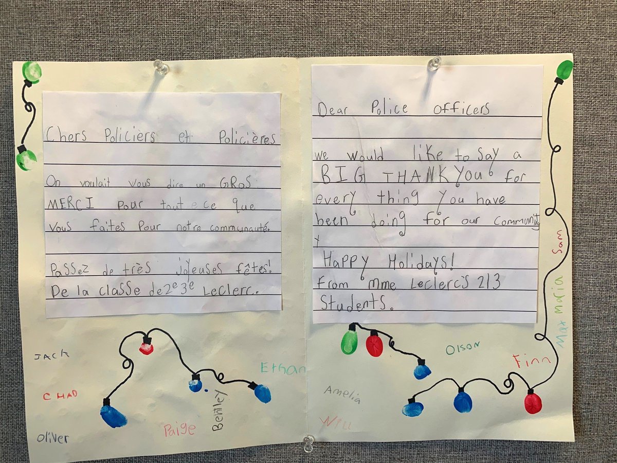 CityFredPolice's tweet image. A big thank you to Mme. Leclerc’s Grade 2/3 class at Nashwaaksis Memorial School for dropping off this lovely Christmas card this week.  

This kind gesture is much appreciated by all of us here at Fredericton Police!