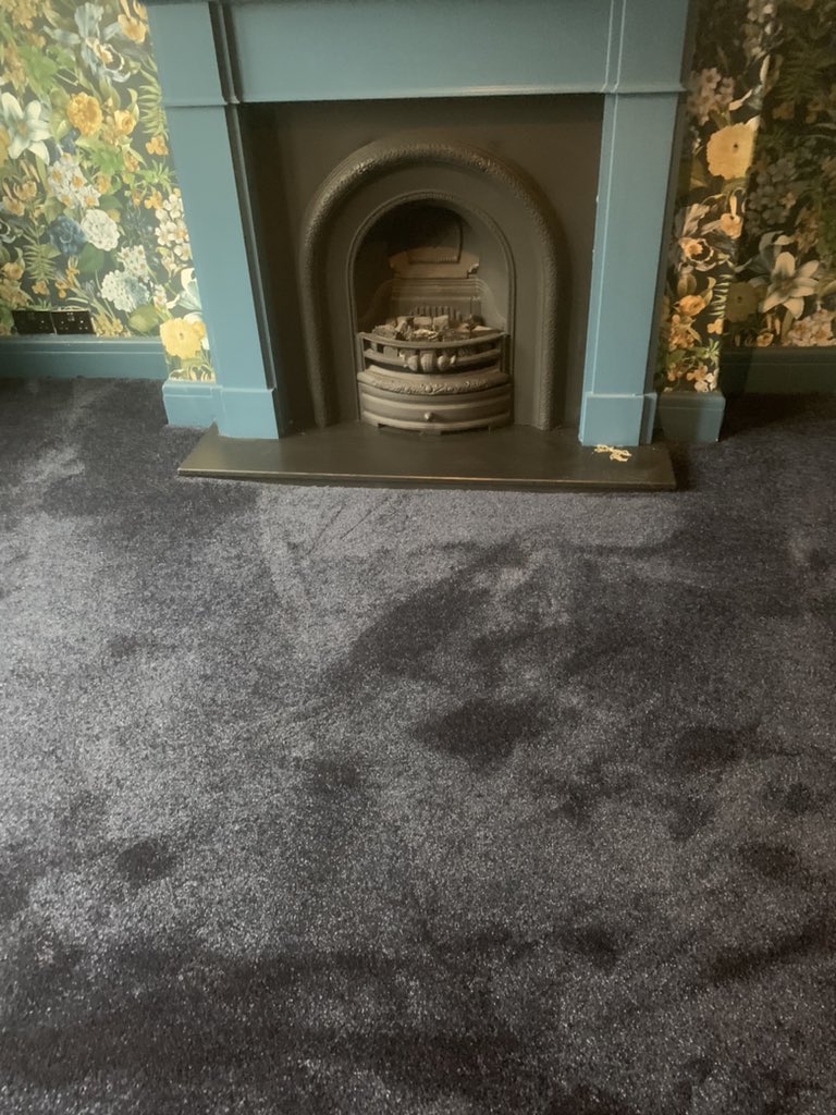 mrb_Carpets's tweet photo. Living room carpet today fitted using #carpenterunderlay in #Penarth #Cardiff https://t.co/Q25w8gFI3O
