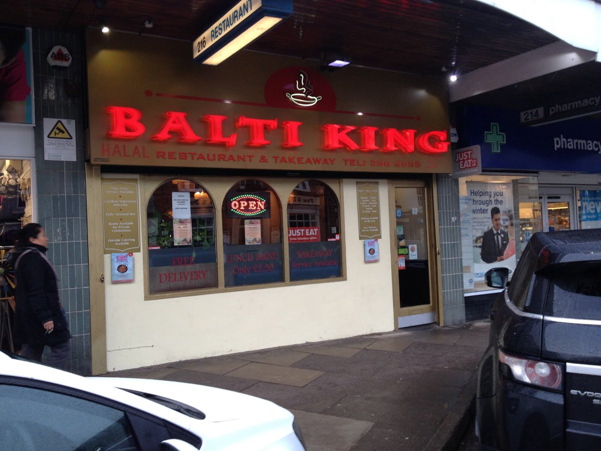 dan_N_smith's tweet photo. If you’ve ever eaten in this place at 2am you don’t need to worry about what’s in the Covid vaccine. https://t.co/LCmK0FxAea