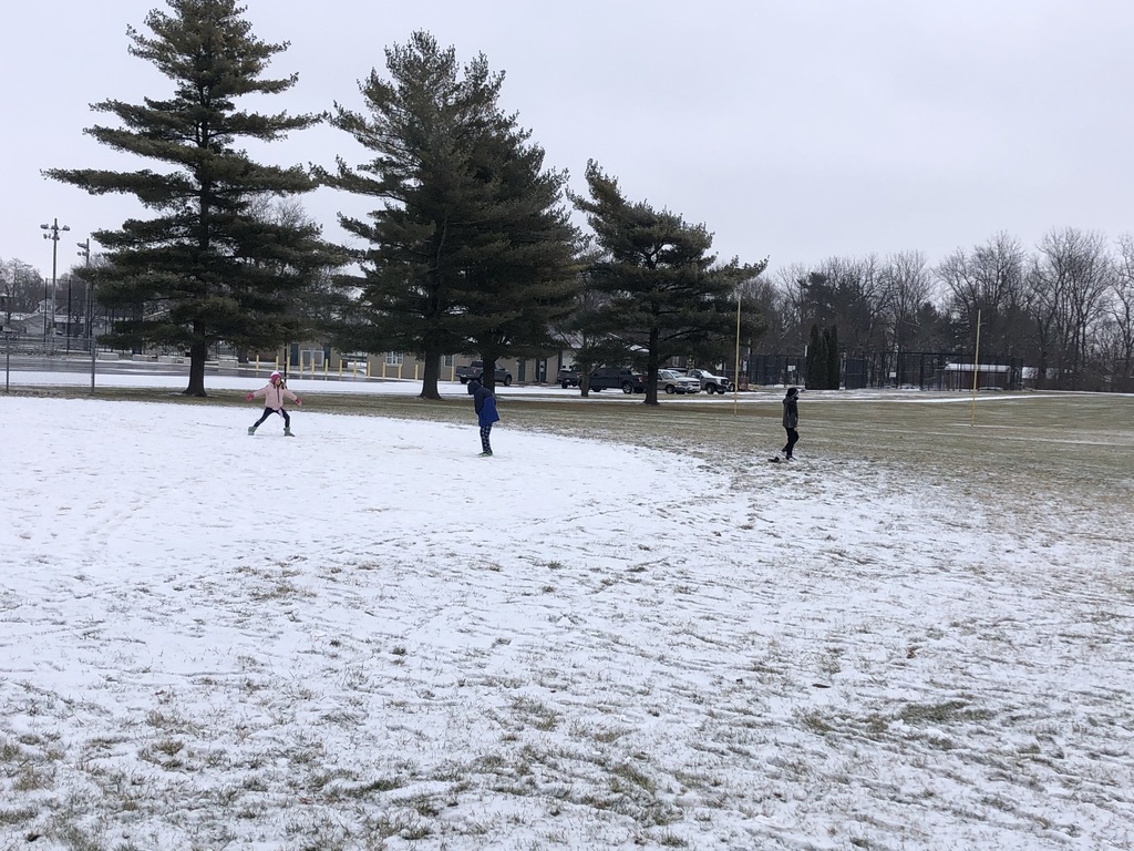 WGSD52's tweet photo. Oh, what fun! Recess at LGS for the first snow of the year! #thisisd52 https://t.co/YpGdsm9a1w
