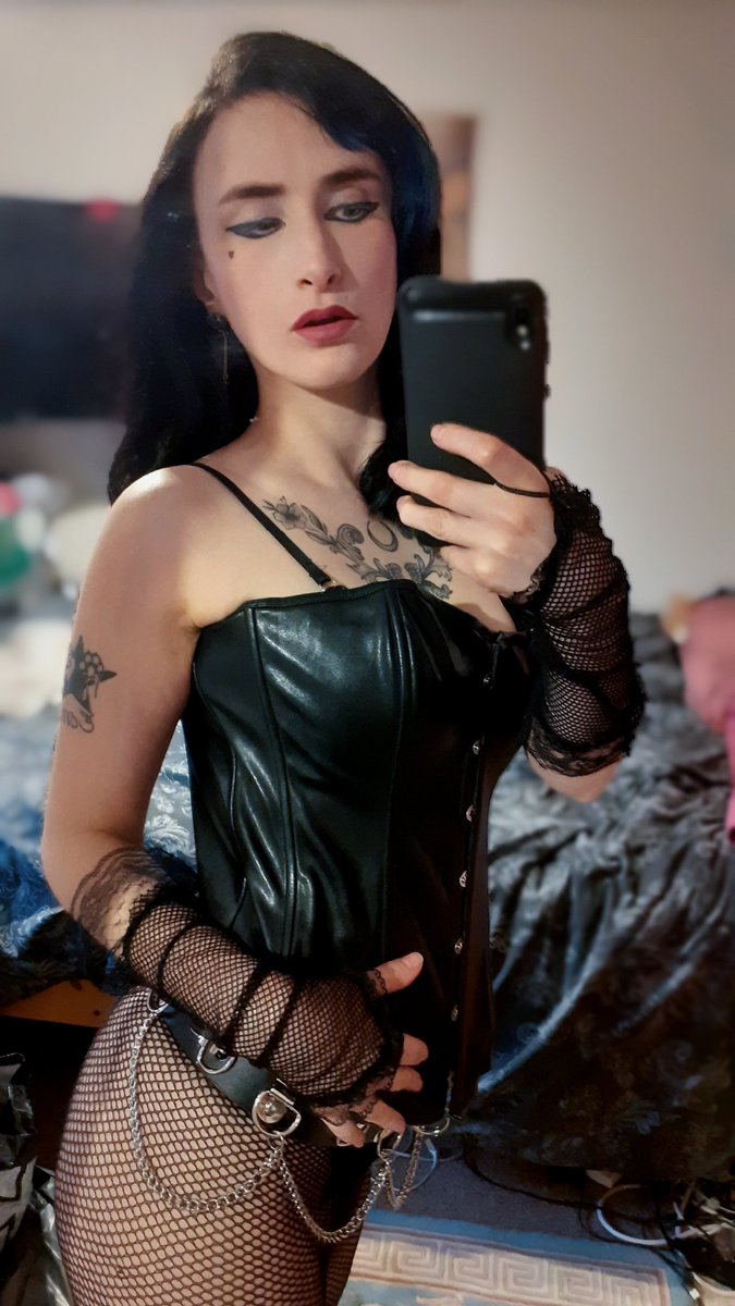 lolaxspellbound's tweet photo. @onlyfanspromo96 🦇inked goth MILF🦇
🍓solo + BG content 🍓
🍒 content added everyday🤯
❤no ppv❤
🍒🍓only $4.99 this December🍓🍒
🍑🍑cum and play☺🍑🍑
https://t.co/LzemV7CxTj https://t.co/RG3afT6Pyy
