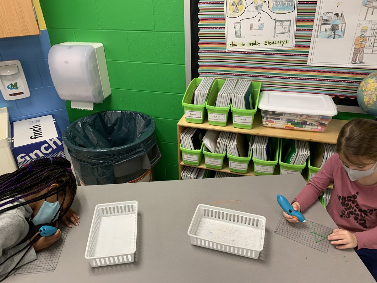 SoroyaSmithMEd's tweet image. 3D doodling in @MCSSTEAM! These Ss were supportive of each other and excited to bring their ideas to life.

What would you do if you could not fail?
#COMETogether