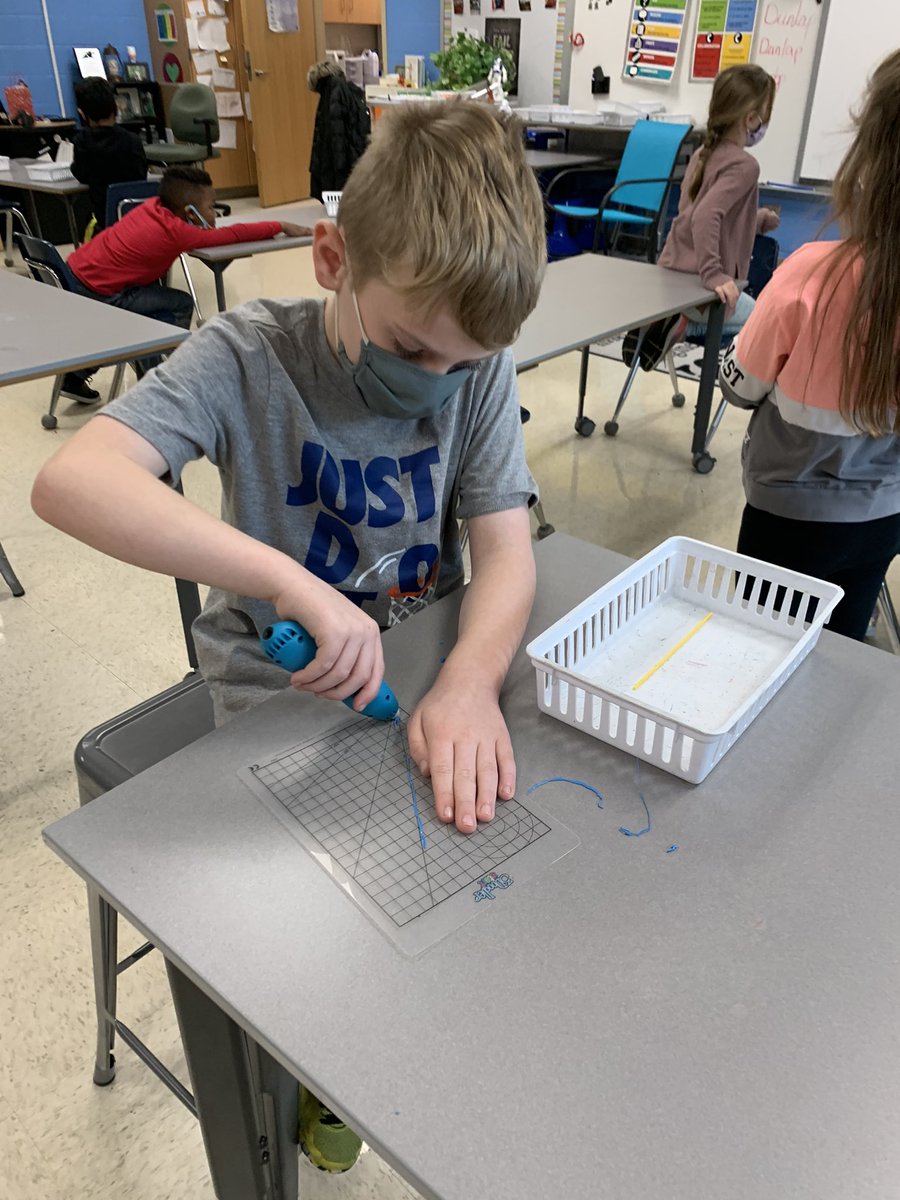 SoroyaSmithMEd's tweet image. 3D doodling in @MCSSTEAM! These Ss were supportive of each other and excited to bring their ideas to life.

What would you do if you could not fail?
#COMETogether