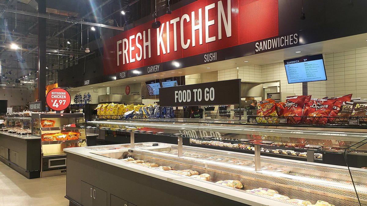 These are some scenes around the new  @AmazonFresh store in Naperville, Illinois, outside of  #Chicago.  #retail  #tech  #technology