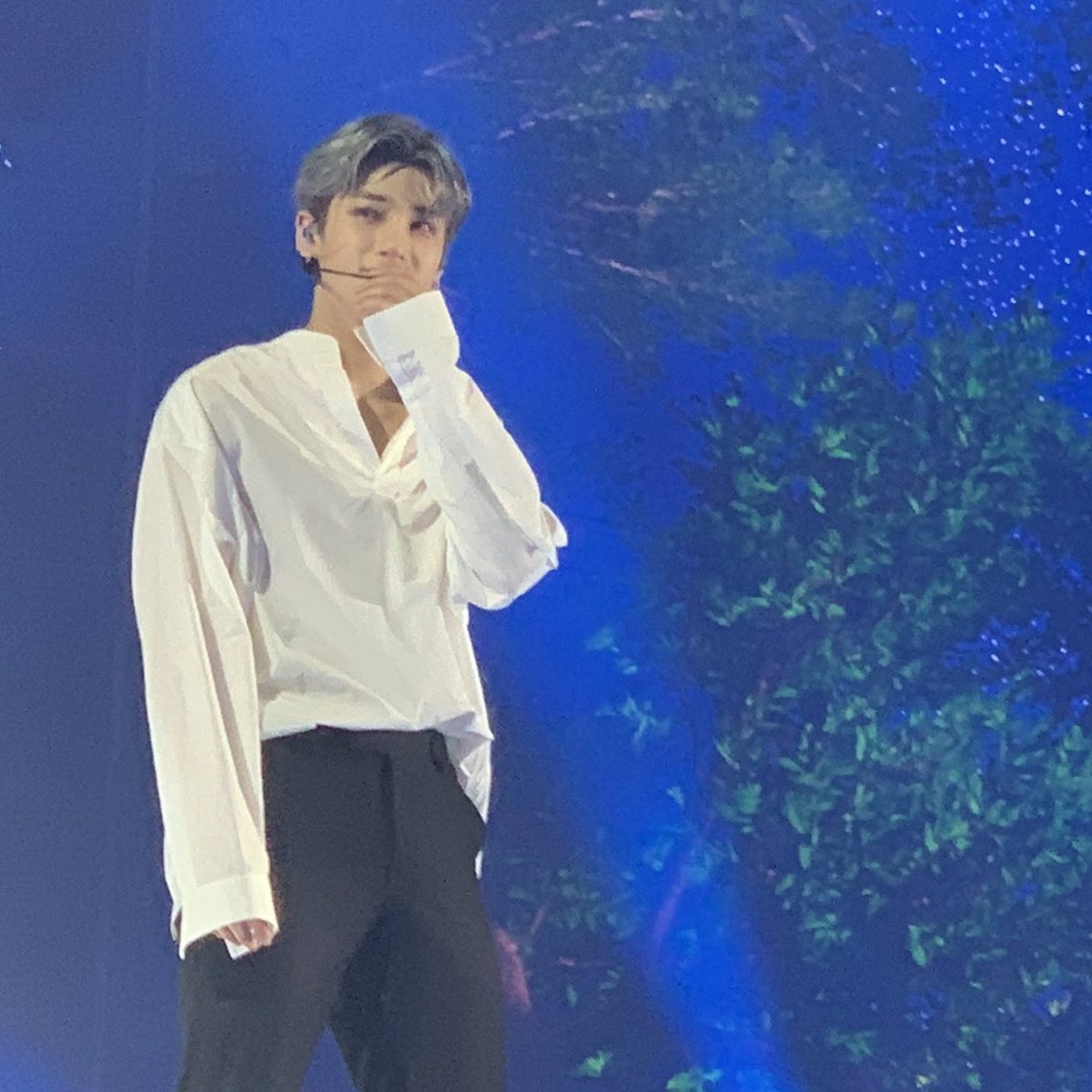 hangyulols's tweet photo. how lee hangyul looks in real life; a thread https://t.co/vOSPjNe1z9