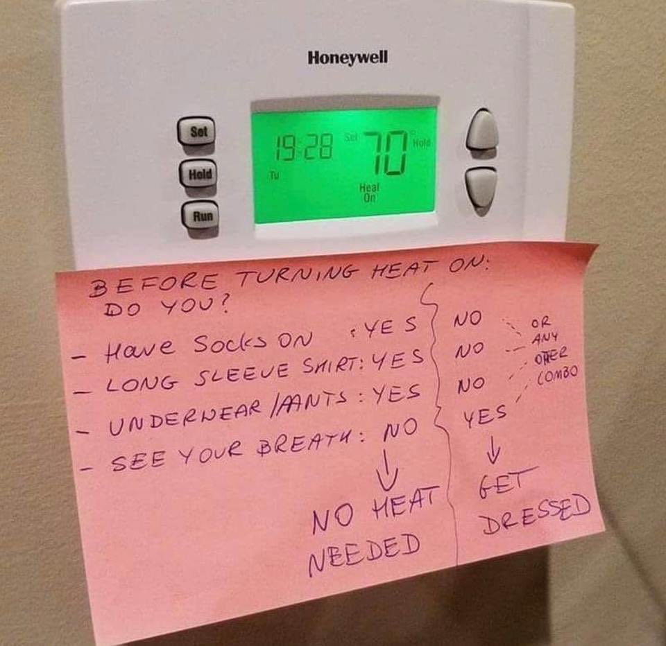 GrowingUpItalia's tweet photo. Italian Dads 😂 https://t.co/UcAlv83ubd