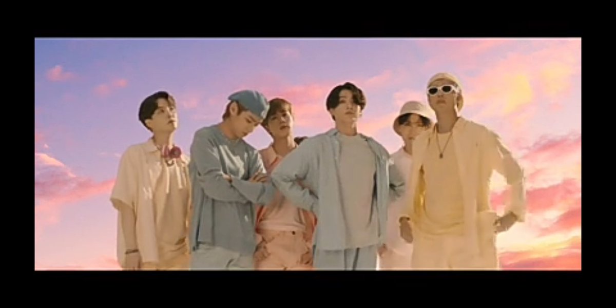 OmmaArmy4's tweet photo. We deserves your attention too #WeWantMoreSpanish #TheNotesInSpanish #BTSARMY #BTS #LatinArmy #BTStalktousπ¨π± https://t.co/dCIsXvBu3l