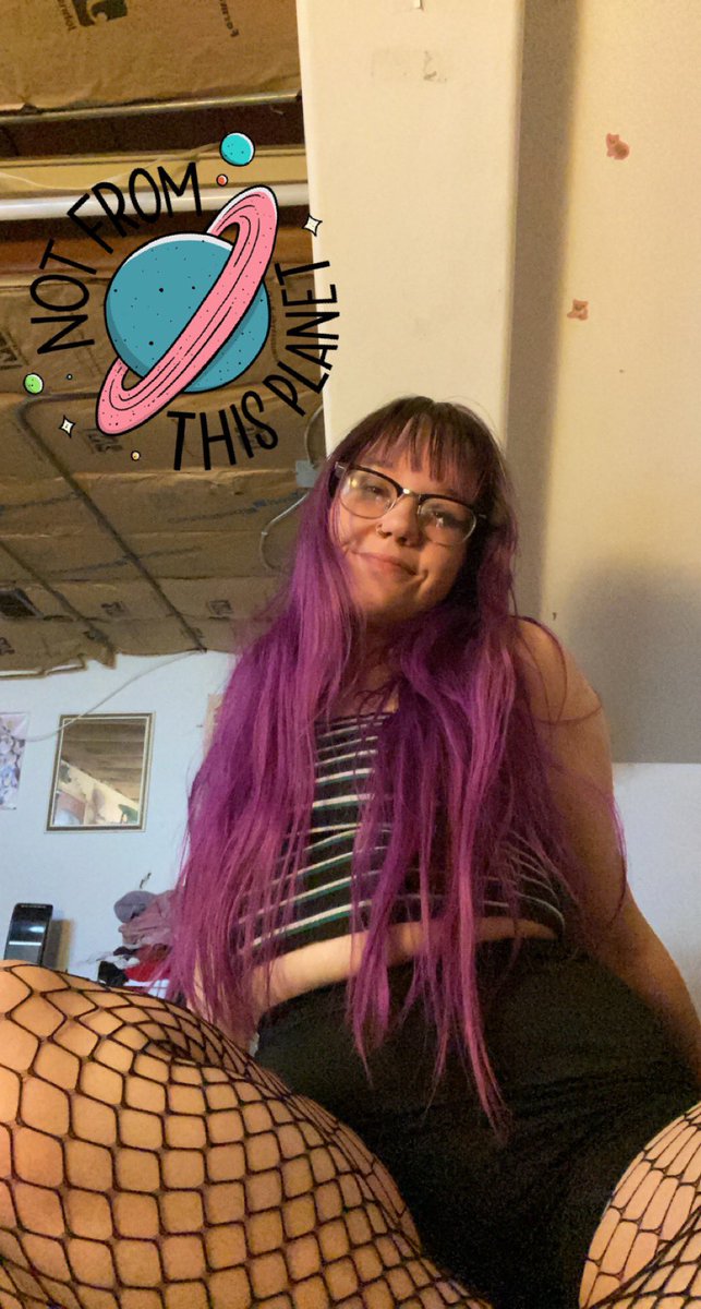 kittycaittt's tweet photo. selling content hmu pls need money bc i overdrafted !!!! help ! menu on my page #sellingnudes #buyingnudes #horny #teen #sext https://t.co/R58m5NeN6u