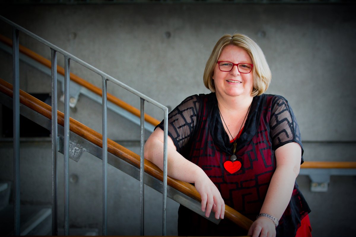 QUT's tweet photo. Congratulations to the first-ever VCAE inclusion and diversity excellence award recipients, Dr Rachael Murray (pictured) and the Pathways to Politics Team! #QUT #HigherEd @QUTBusiness #QUTeX @RealHealthM https://t.co/eY5YLSCmjH