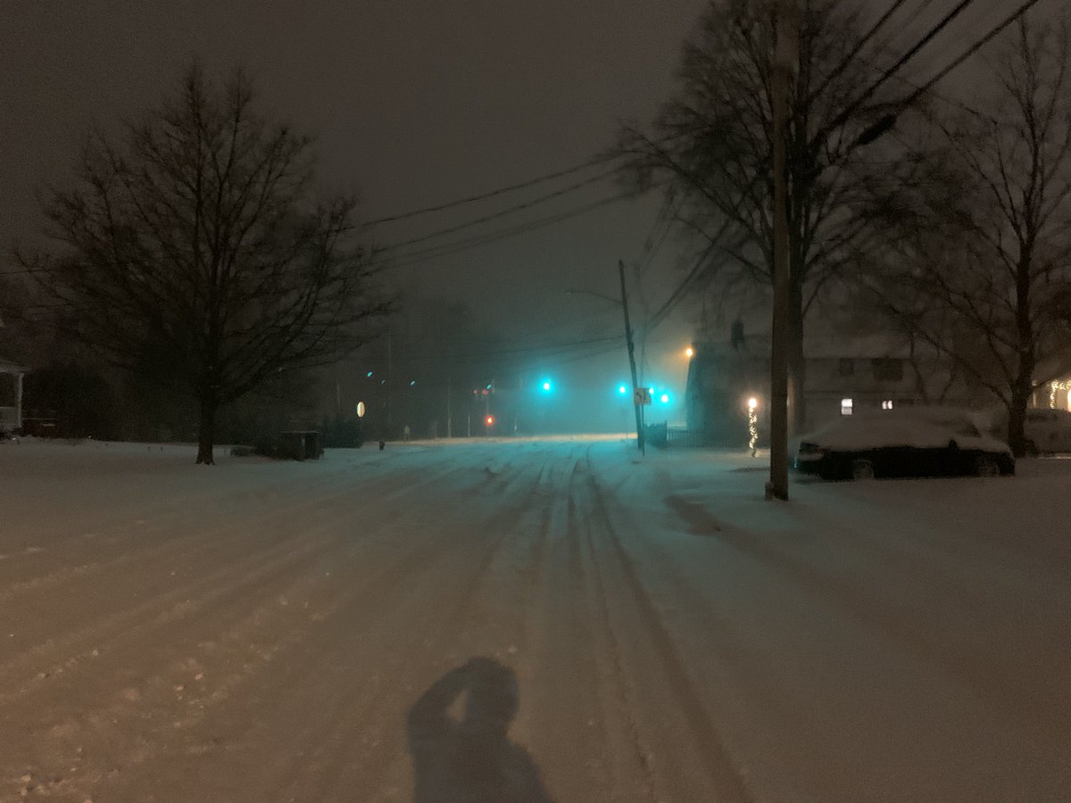 stramposch72's tweet photo. 5.5 in Madison NJ so far.....now temporarily in the dry slot https://t.co/anYxocGrE2