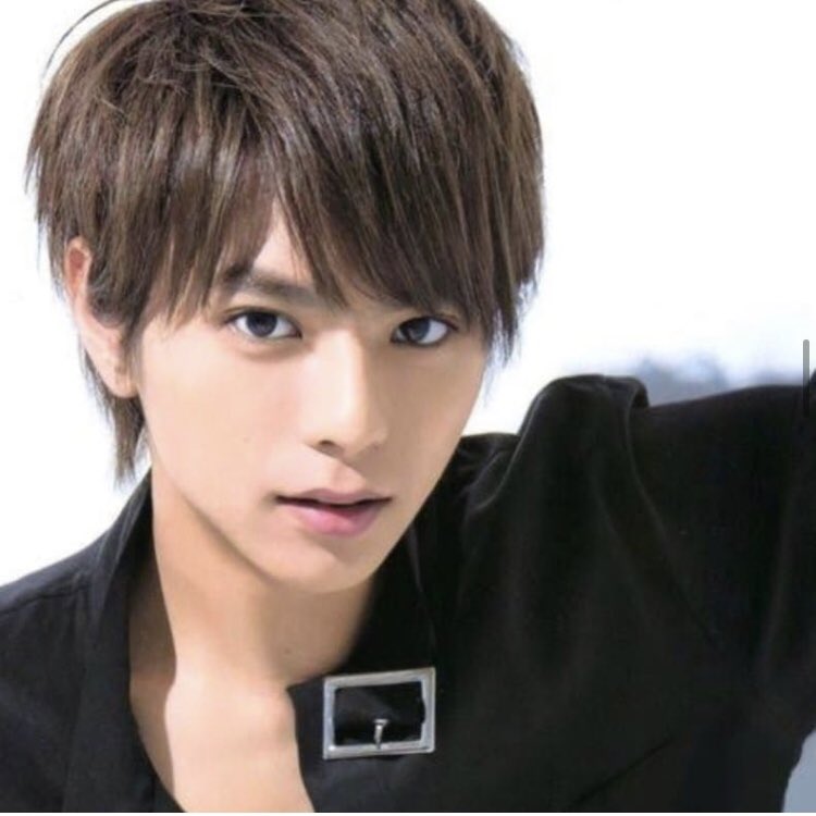 しょりくま こちら私的ランキングぶっちぎり堂々の第1位佐藤勝利をあげておきます 前 横 斜めどこもパーフェクトな顔面と骨格をお持ちです T Co Aysxhzhbep Twitter