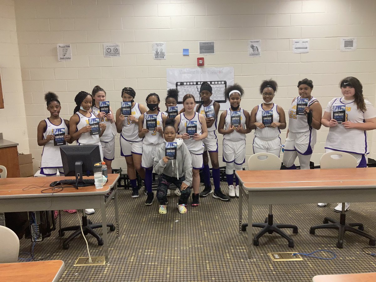 aormand86's tweet photo. A special thank you to @R2LCoaching for providing a copy of her book, @tamimatheny to the @yellowjacketba2 JV Boys team. I cannot wait to begin this book study with our team. The Sims boys and girls π teams also received a copy. #TheConfidentAthlete #ThisIsGood #UnionREADS https://t.co/dN0YVf8f85