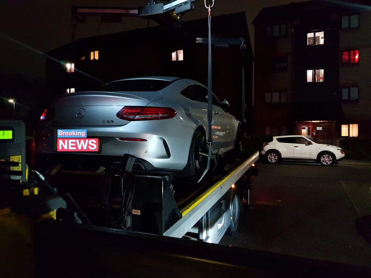 MPSWForest's tweet image. This car was stolen by means of knife point robbery. Officers from ERPT C recovered it today within 24 hours. It’s now off to the pound for forensics before it is returned to the owner #tracker