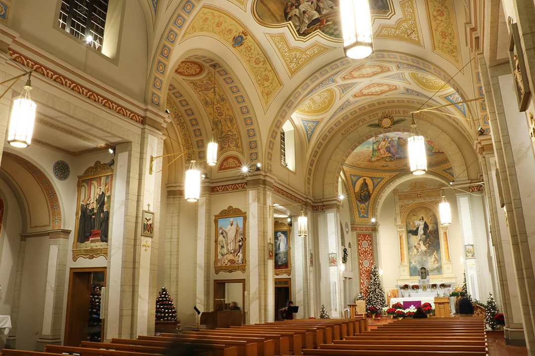 ShowMe_Missouri's tweet image. St. Mary's of the Barren Church in Perryville is one of 19 churches that will open their doors Thursday and Friday (December 17 and 18) for the annual Christmas Country Church Tour. Read about it in the current issue of Show-Me Missouri.