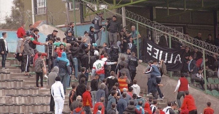 unutmadım. 
sadece yokluğuna alıştım.