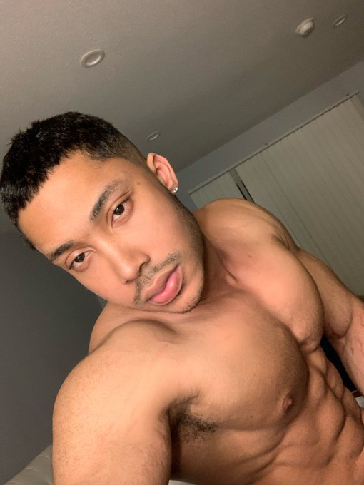 Watch Michael Privius- 6’3|215lbs's leaked NSFW photo on TwXstars