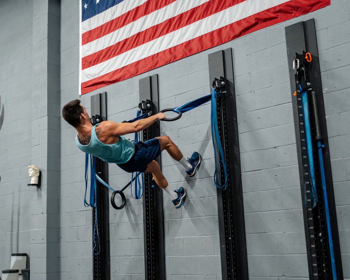 DominickCruz's tweet photo. Climbing over Hump Day π§
#DominickCruz DomCruz #TeamCruz #CruzMMASeries #CruzControl #UnlockingVictory #ESPN #ESPNMMA #UFC #BehindTheCamera
Snapchat | DomCruz619
Twitter | @DominickCruz
Web | https://t.co/Be0e9SXNm2 https://t.co/nuGPp5cgX1