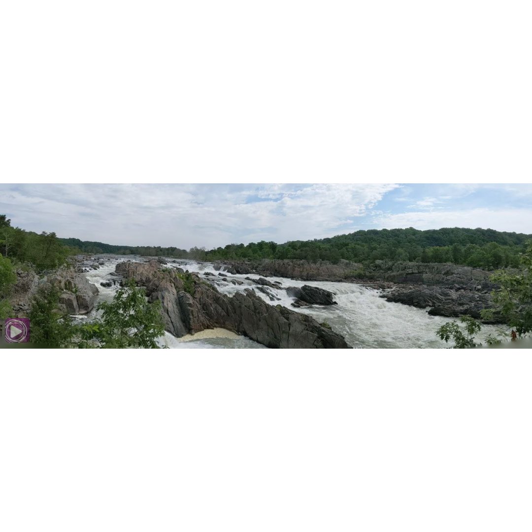 EBCDigitalNest's tweet photo. 📍Only 15 miles from #WashingtonDC, #GreatFallsPark offers visitors opportunities to explore history & nature.
🛣 Planning to make a trip?
🚩Guided ranger hikes are available
🏞View & enjoy the falls & river!
📸 R.Guerzon #EBCNYBureau Contributor
#WanderlustWednesday #EBCDN https://t.co/MRCis6gnak