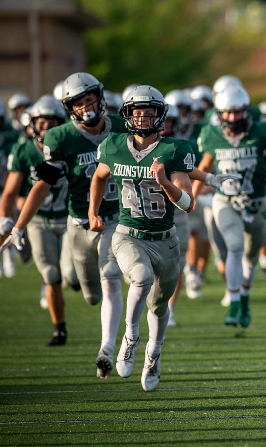 RBsCoachBodkin's tweet photo. Sr CB #46 Jeb Garrett. Jeb’s father and older brother played in our program. Jeb represented his heritage well and made his own mark. 8th on the team in tackles (43), 30 solos, 13 assists, 2 TFL, and a forced fumble. Thanks for playing the Zionsville Way! 
Tom Marron Photography https://t.co/0KCyJTvAwC